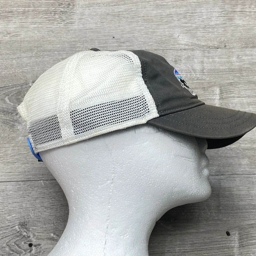Patagonia Hat Trucker Fitz Roy Buffalo Mens OSFA Gray White Cotton Mesh Snapback